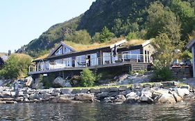 Småstranda Fjord Lodge